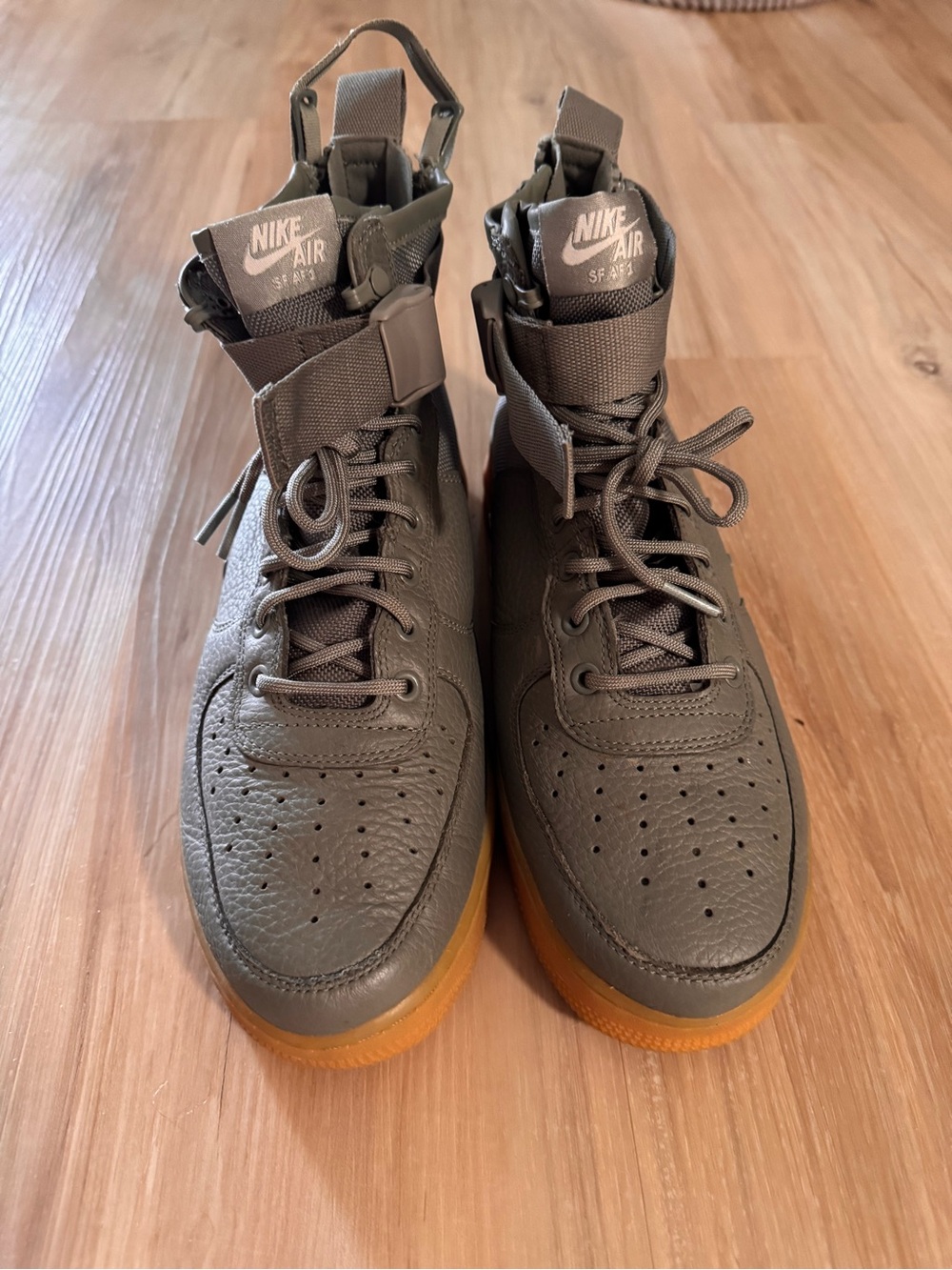 Nike SF Air Force 1 Mid Men’s High-Top Sneakers — Olive Green with Gum Sole